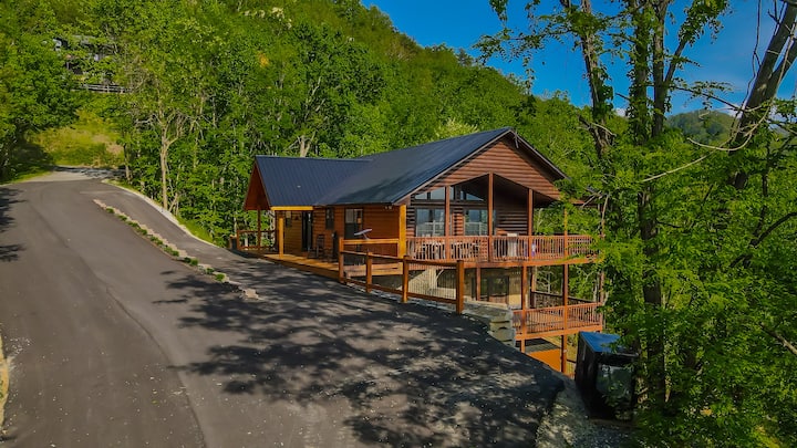 Mountain Valley View*Tranquil*Game Room*Sleeps 18 - Cabins for