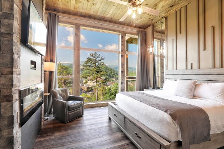 7500 SqFt Modern Downtown View Cabin! Indoor Pool!