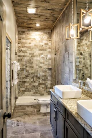 Private Pool! Luxury Cabin! Wow Views! Game Room!