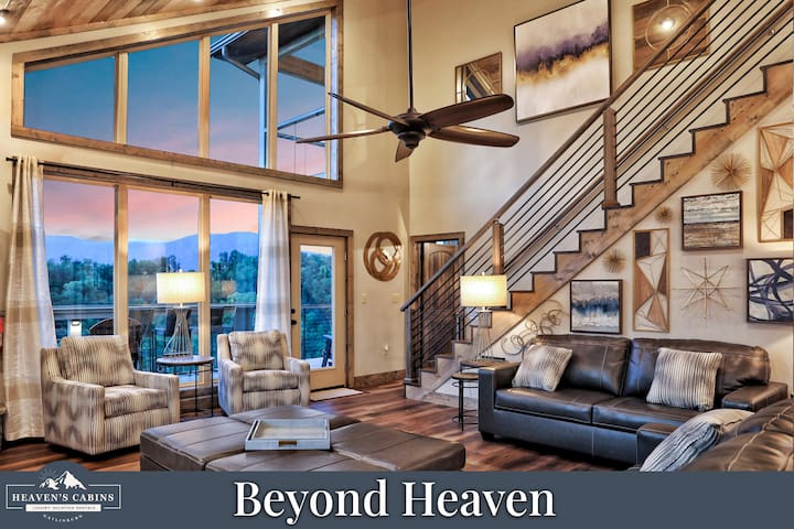 Luxury Modern Cabin! 6 Masters! Huge Decks! Views!