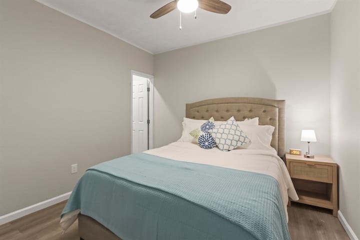 Dhomë gjumi në bodrum