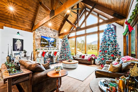 Private Pool, Flat Yard, Perfect 4 celebrations!