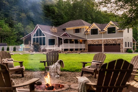 Luxury Cabin w/ Sauna | 3rd Night Free!