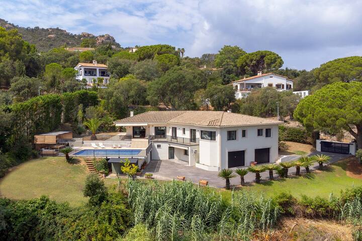 Villa Le Grá – Beautiful property in Costa Brava gallery image 2