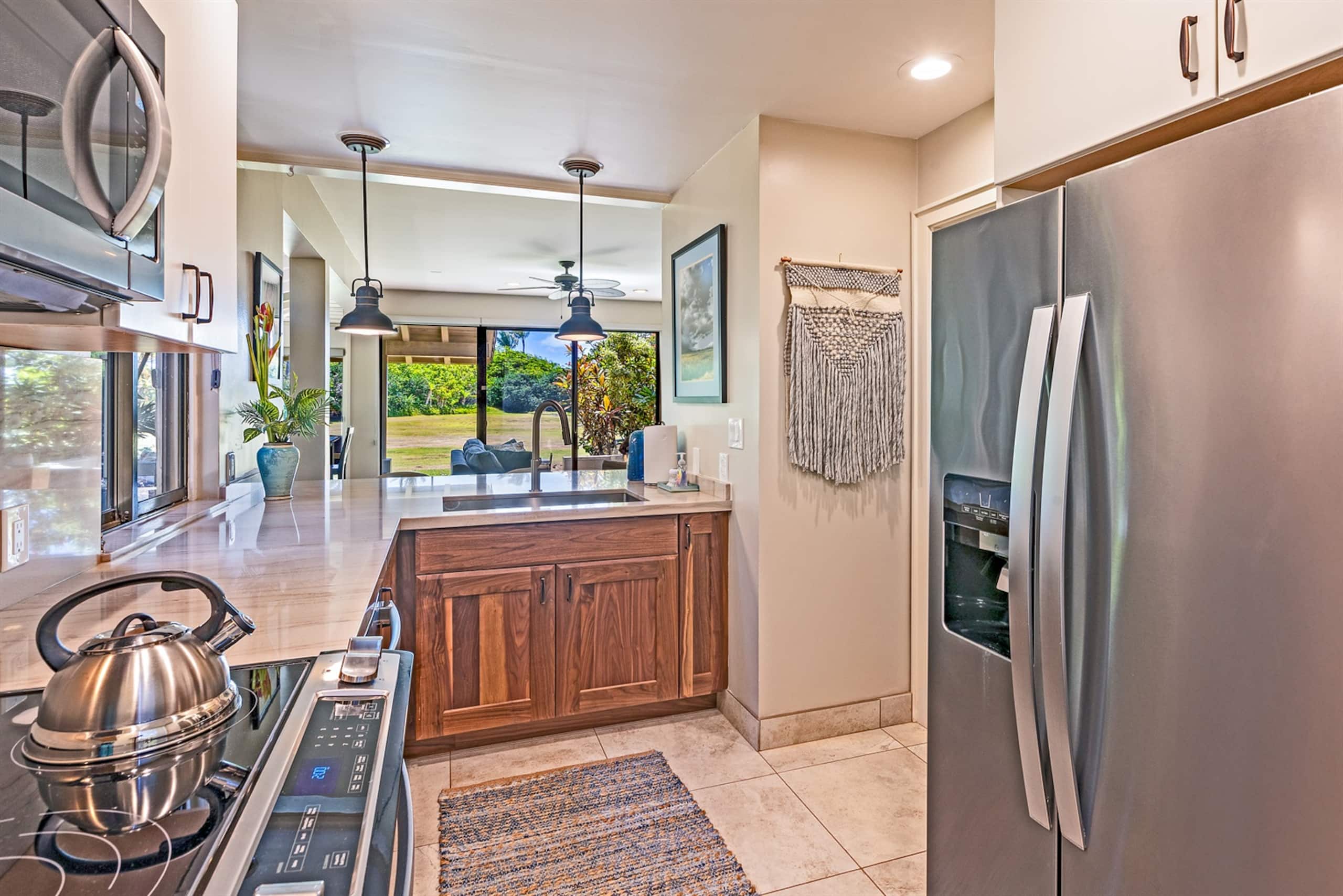 Condo in Lahaina · ★5.0 · 1 bedroom · 2 beds · 2 private baths - Image 22