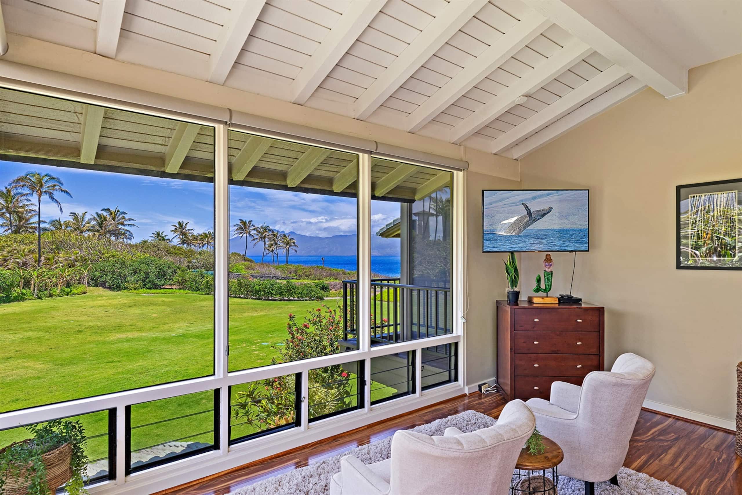 Condo in Lahaina · ★5.0 · 1 bedroom · 2 beds · 2 private baths - Image 3