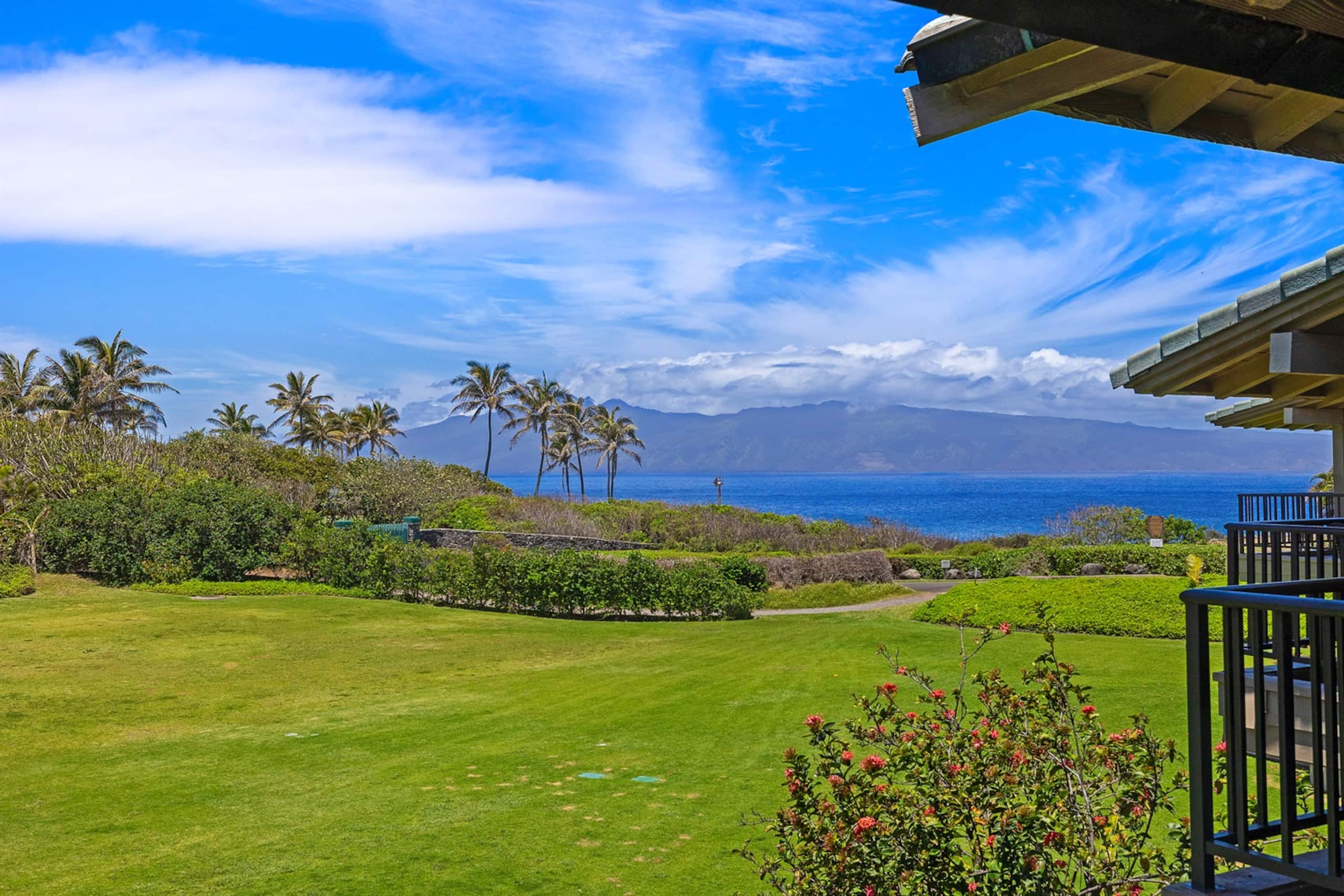 Condo in Lahaina · ★5.0 · 1 bedroom · 2 beds · 2 private baths - Image 5
