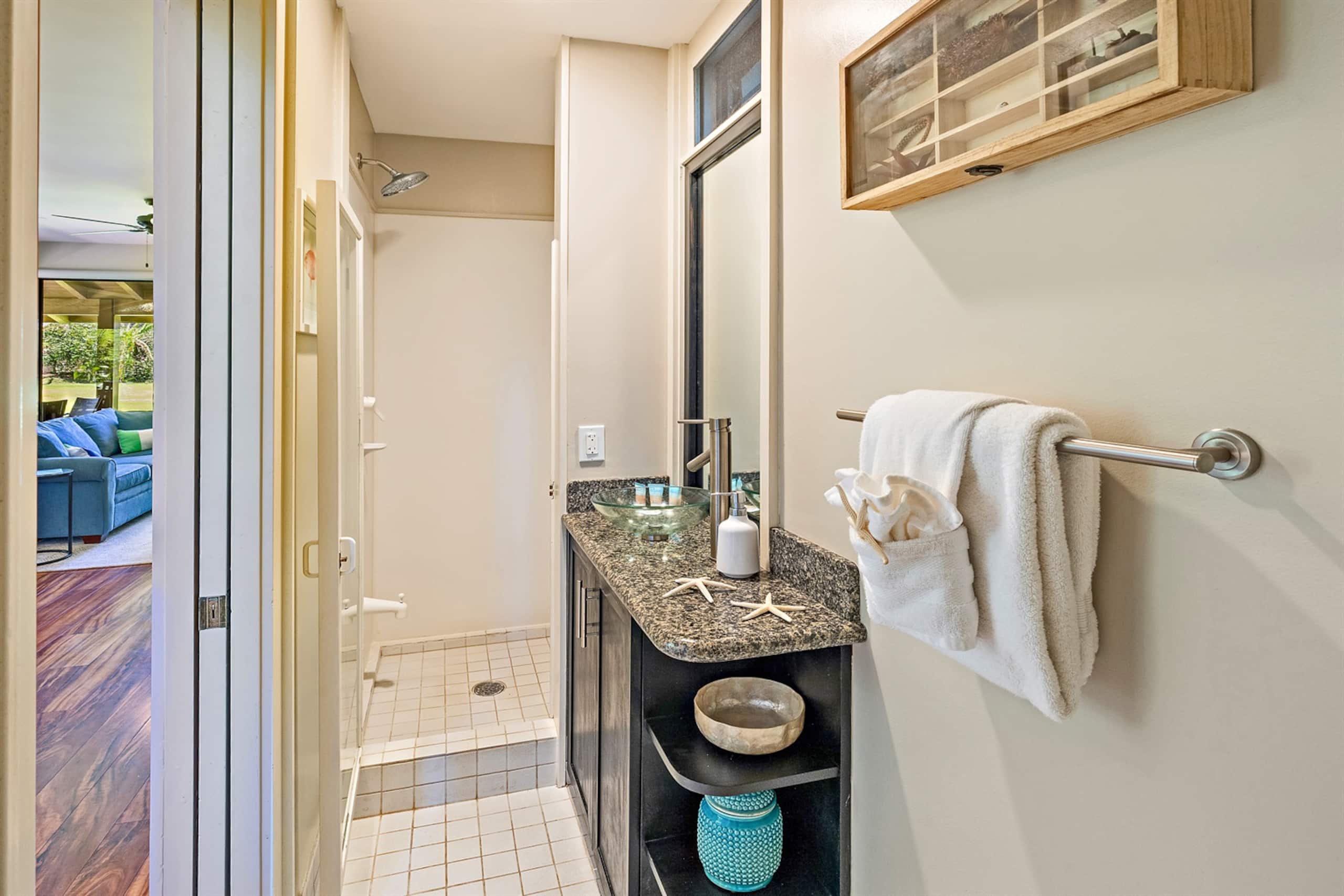 Condo in Lahaina · ★5.0 · 1 bedroom · 2 beds · 2 private baths - Image 29