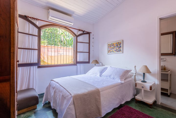 Апартман бр. 2 сите соби го имаат условот