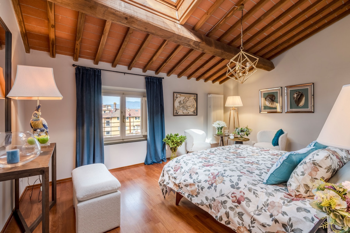 Airbnb con migliori performance: De Nobili Penthouse, Luxury Apartment with Elevato a Lucca