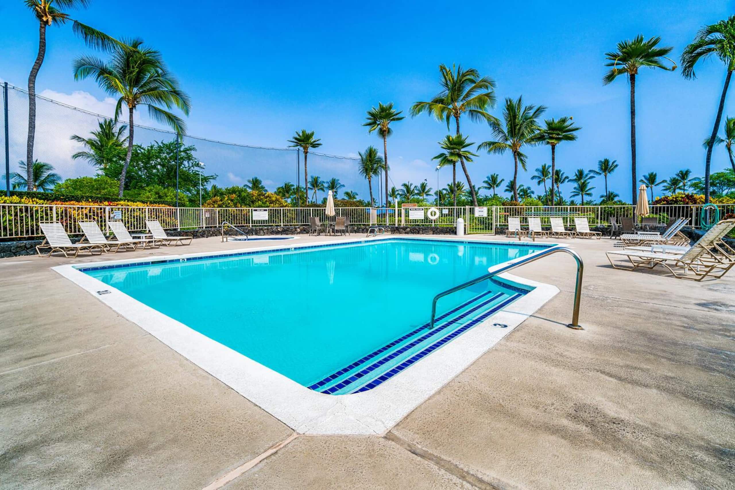 Condo in Kailua-Kona · ★4.79 · 3 bedrooms · 4 beds · 3 private baths - Image 39
