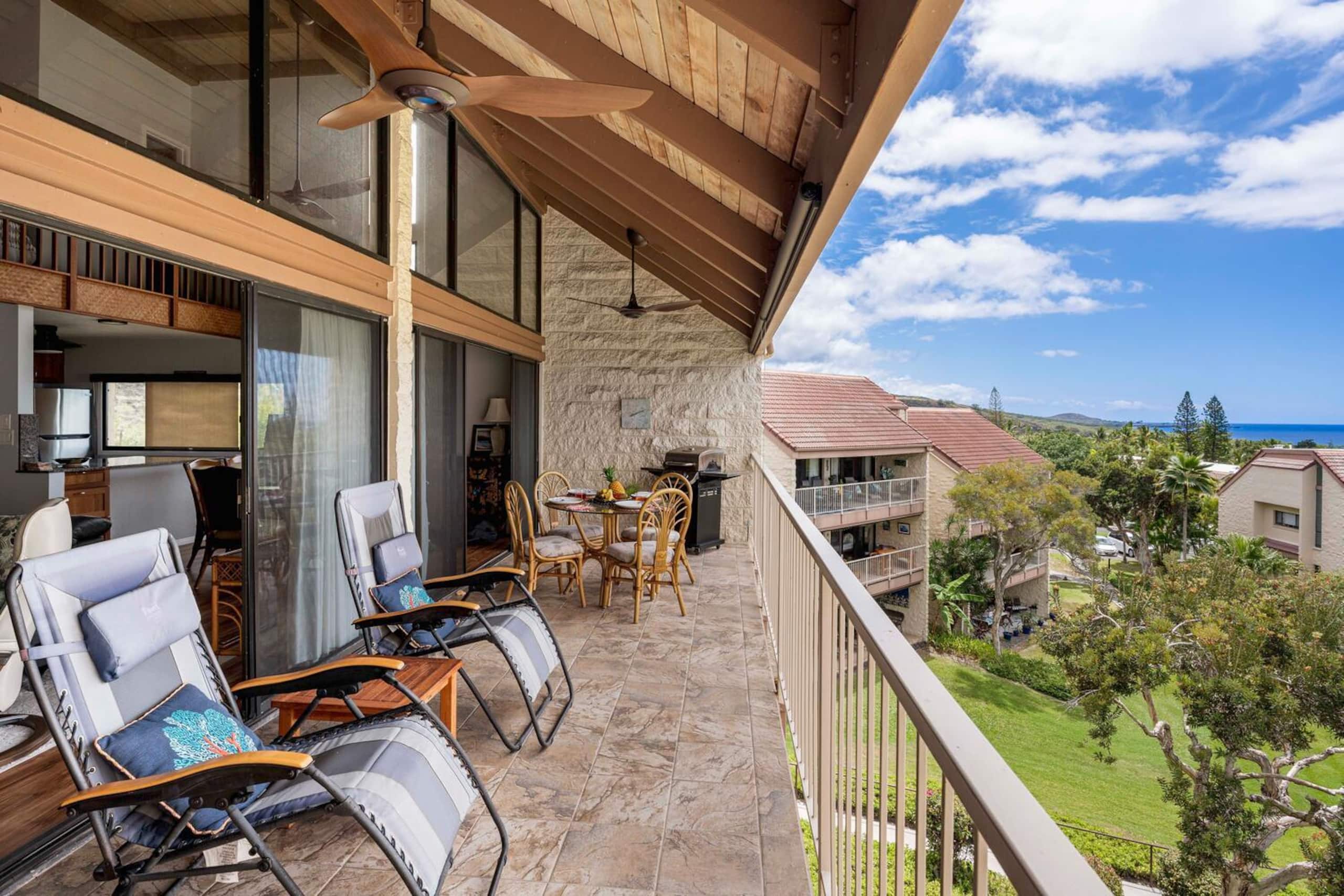 Condo in Kailua-Kona · ★4.79 · 3 bedrooms · 4 beds · 3 private baths - Image 31