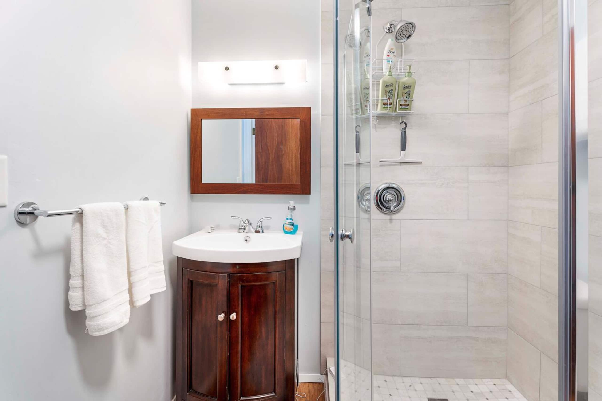 Condo in Kailua-Kona · ★4.79 · 3 bedrooms · 4 beds · 3 private baths - Image 27