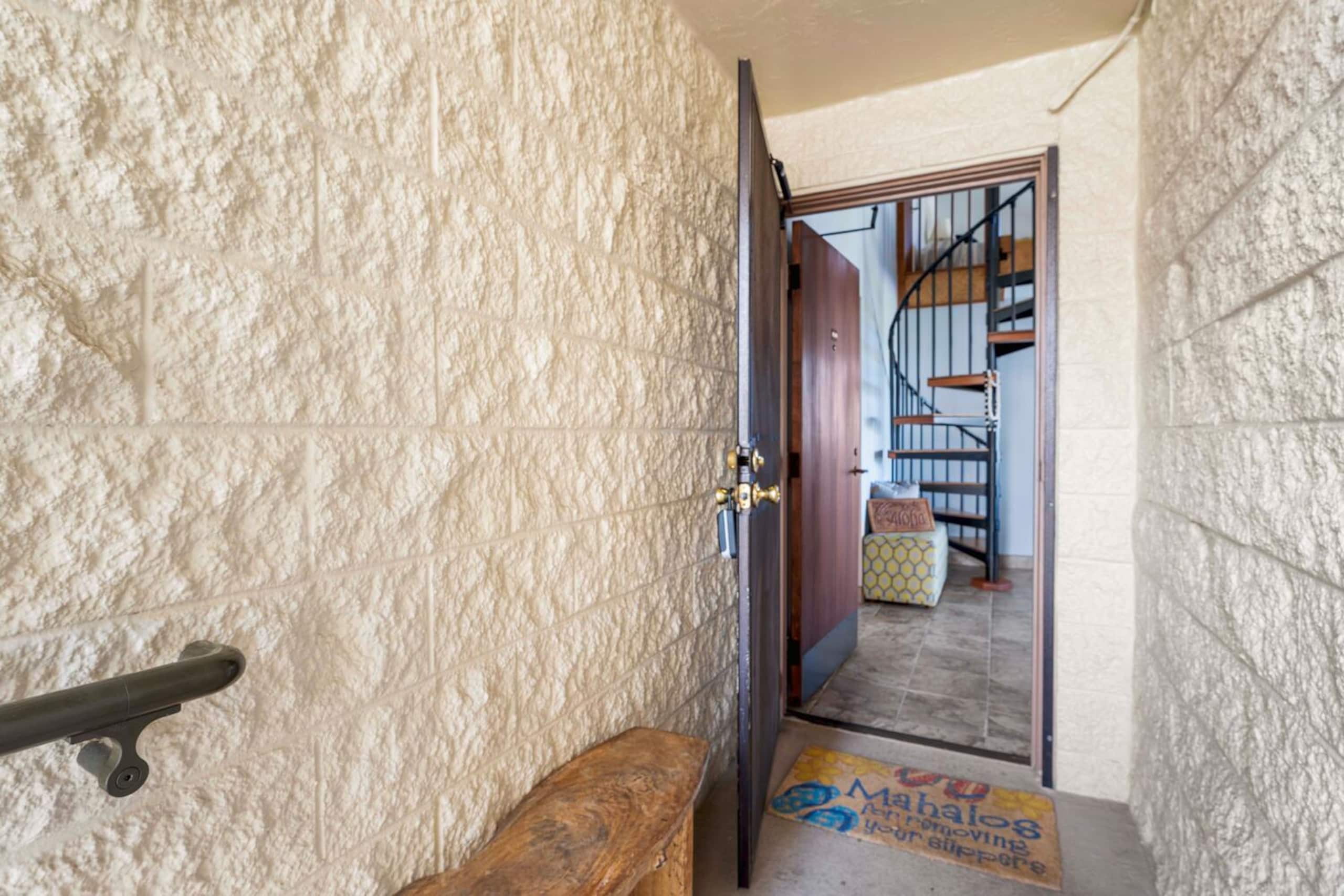 Condo in Kailua-Kona · ★4.79 · 3 bedrooms · 4 beds · 3 private baths - Image 32