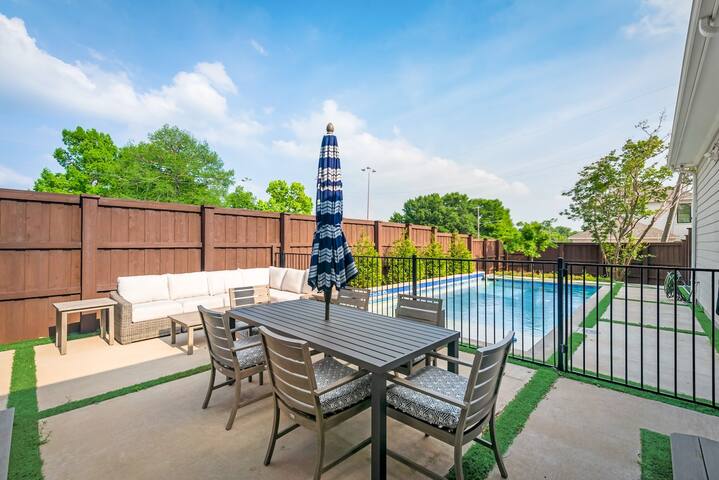 Modern Serenity: 3 Beds of Calm & Style gallery image 3