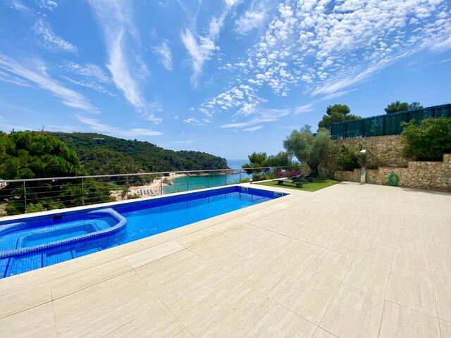 Villa Pelican – No group of young people allowed gallery image 5