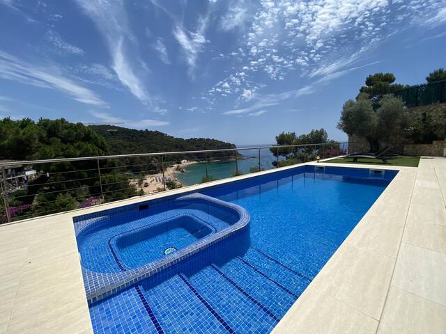 Villa Pelican – No group of young people allowed gallery image 4