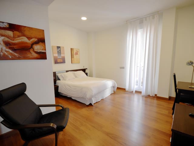 Stopinflat managed Airbnb listing 3