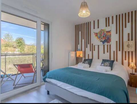 The cozy of Duingt, charming apartment 150 m from the