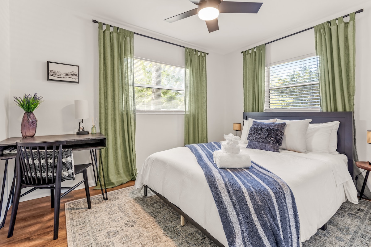 Second Bedroom with Queen size memory mattress and dedicated work space