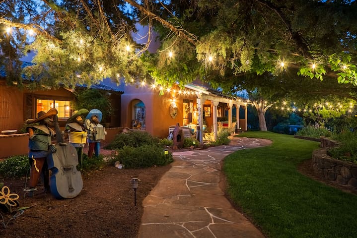 T.J. Ricketts managed Airbnb listing 1