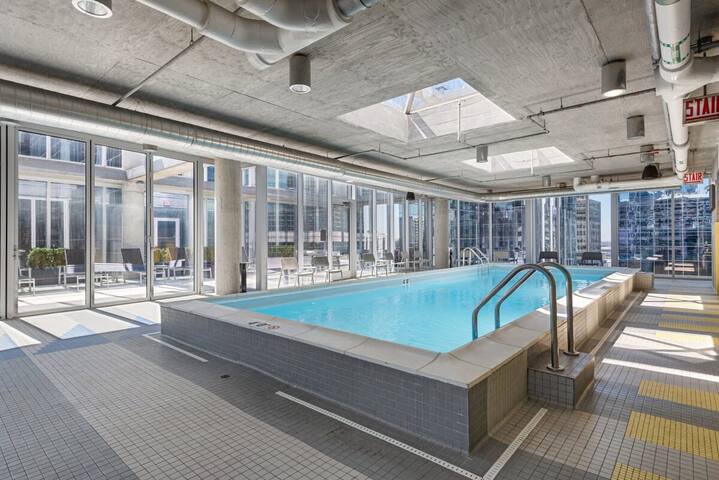 3 Central Apartments Ideal for Groups gallery image 4