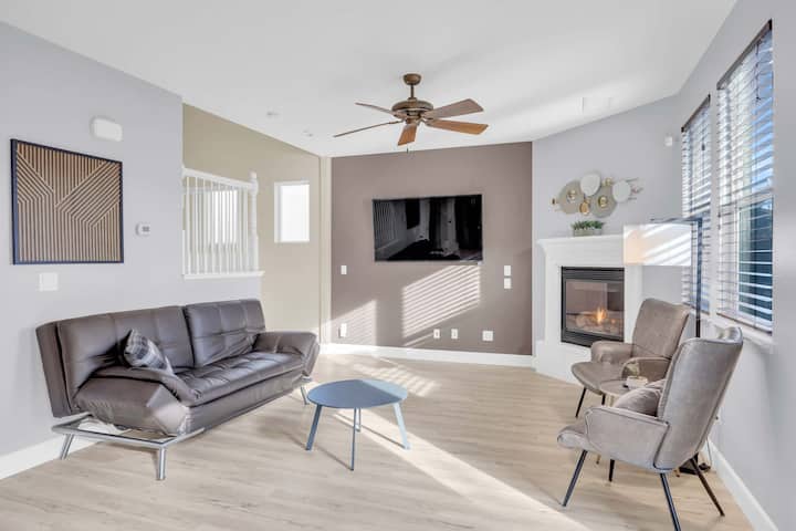 3-bedroom South Reno/sleeps10 - リノ, NV