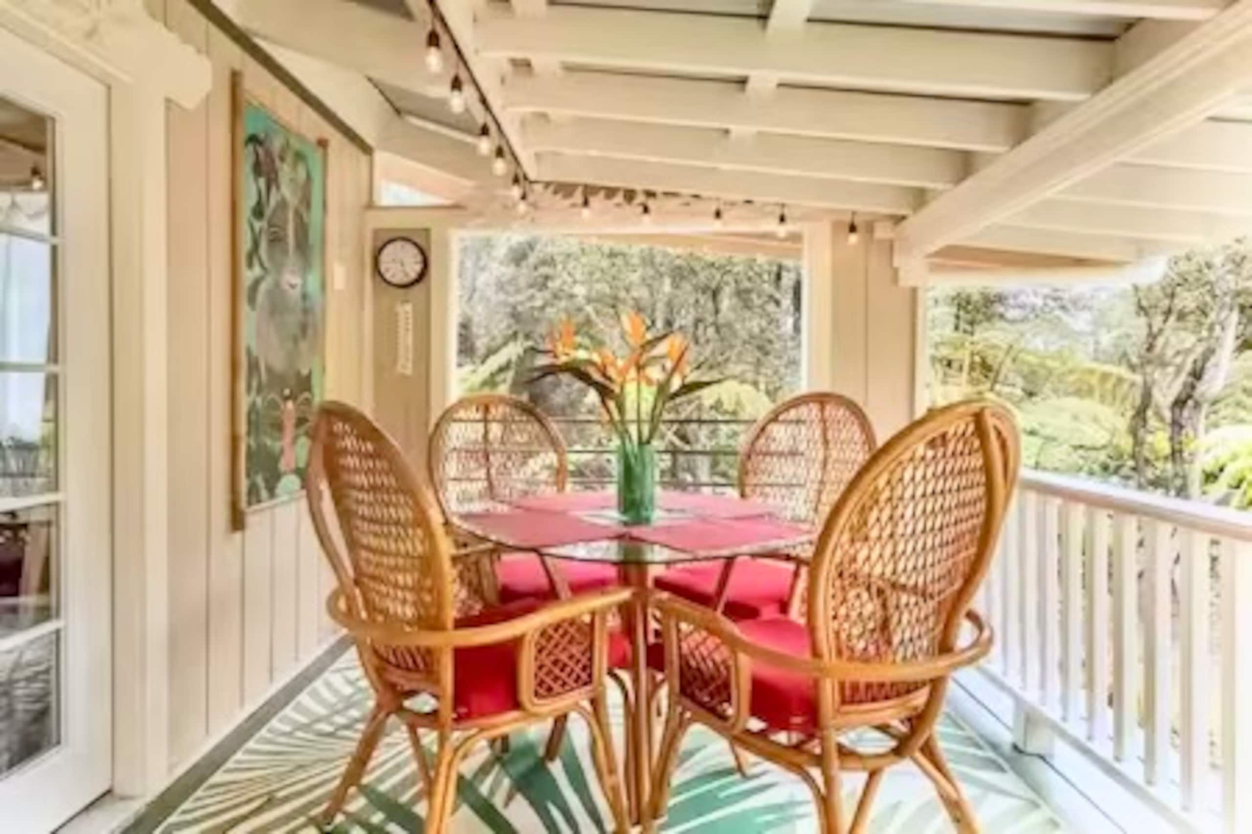Private Rainforest Tiki Cottage•5 Min Volcanoes NP - Image 2