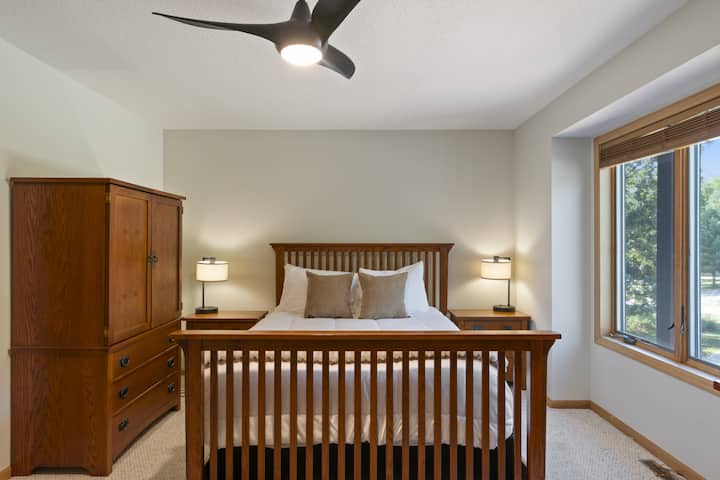 Quarto #2 (cama queen) Andar principal com loft
