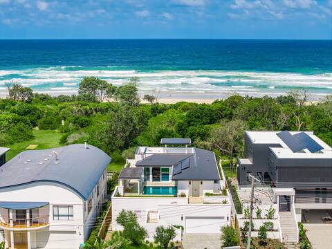 Aquarium - beachfront Pottsville home with pool