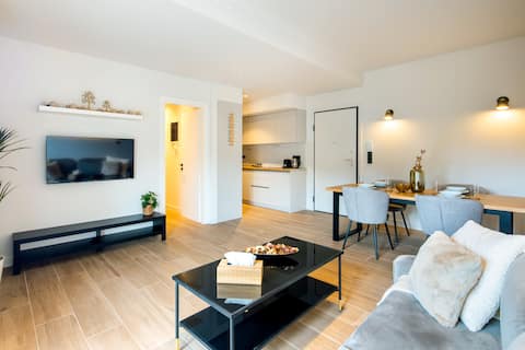 Top Airbnb: Nova 1-Bedroom Apartment in Athens in ΧΑΜΟΣΤΕΡΝΑ