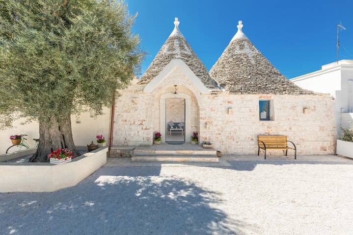 Trulli Ulivo di Puglia by BarbarHouse gallery image 2