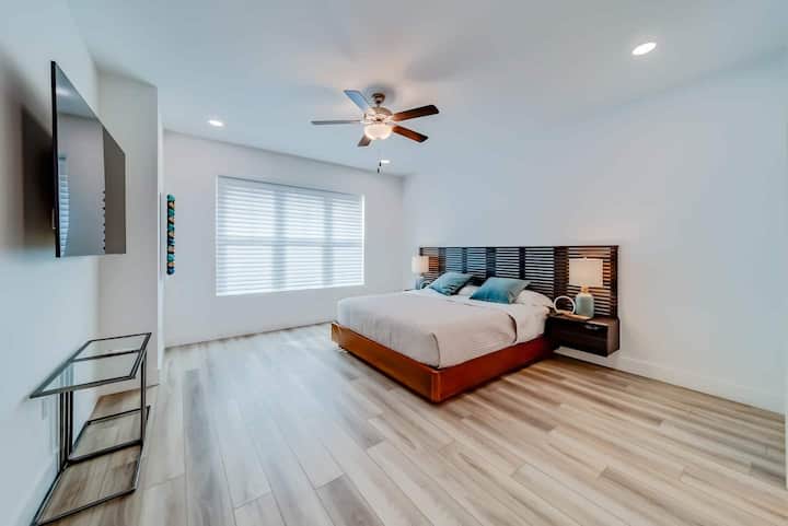 300 150th Ave #300, Madeira Beach, FL 33708-16