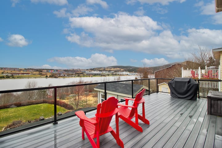 QV Lake house 5Bd Gym Bar Theatre