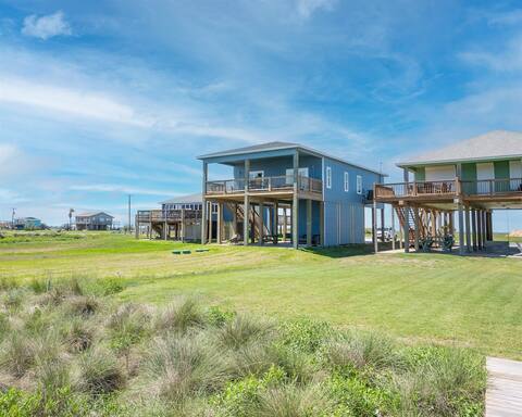 Beautiful Beachfront Home with Beach Access.