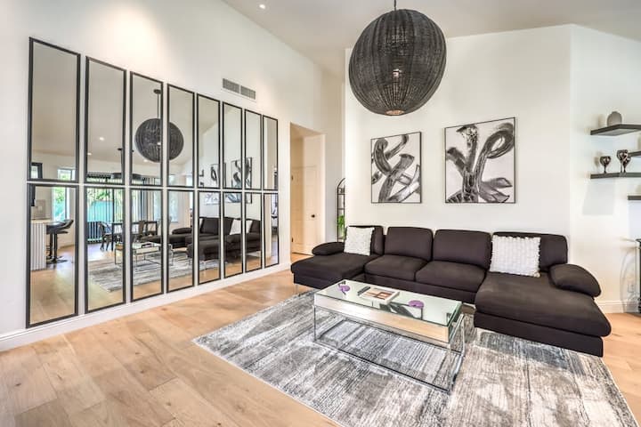 Old Mill | Chic Modern Bungalow In Green Valley! - 헨더슨