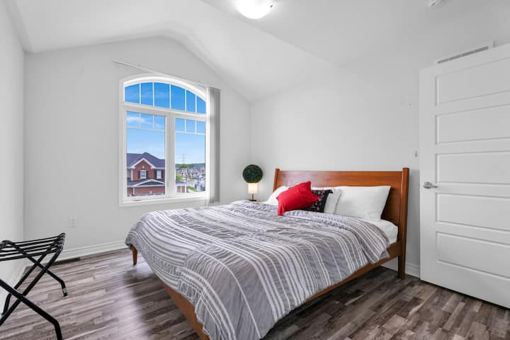 111 Watermill St Kitchener 28