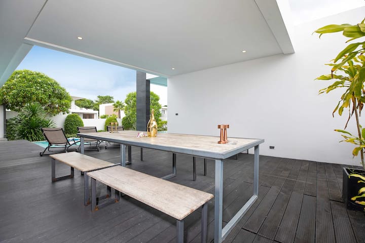 Destada Vacation Rentals managed Airbnb listing 1