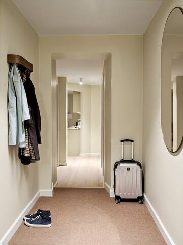 Three Bedrooms, Two Bathrooms Hotel Apartment gallery image 4