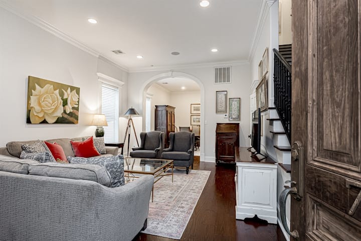 Downtown Baton Rouge Townhouse, Near Lsu - Louisiana
