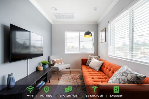 Contemporary Hideaway • BBQ • EV Charger