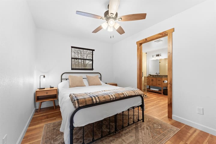 سرير بحجم كبير