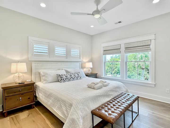 king suite Beach Dream, 2605 Cameron Blvd, Isle of Palms, SC | IOP Escapes