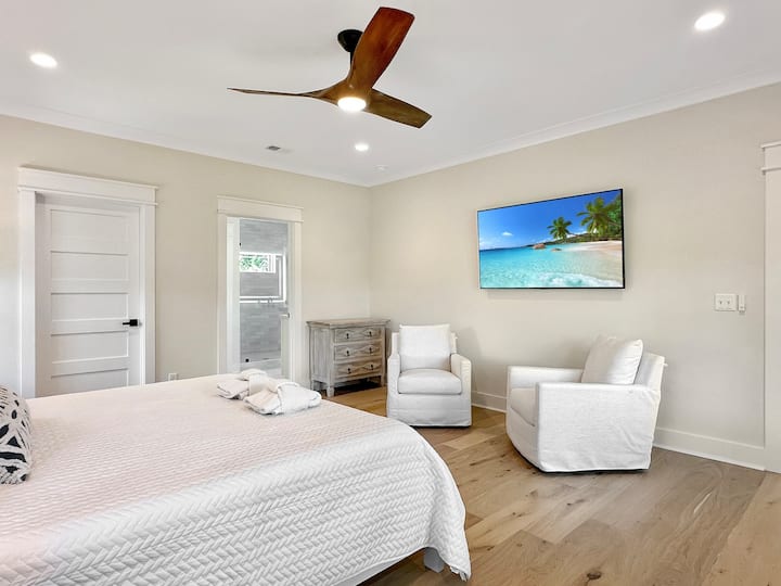 king suite Beach Dream, 2605 Cameron Blvd, Isle of Palms, SC | IOP Escapes
