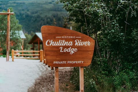 Entire Property Historic Chulitna River Lodge