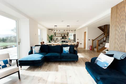 Disdow House