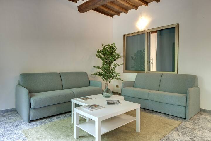 Ardiglione Apartment by Mamo Florence gallery image 4