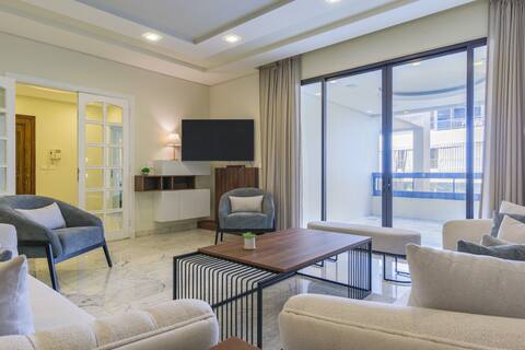 Crest 3-Bedroom Apt in Hamra W/ 24/7 Power