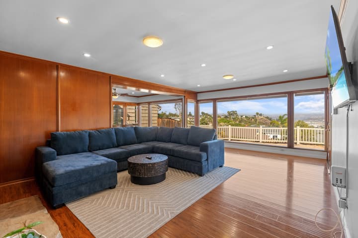 Spacious Home With Large Yard And Mountain Views - El Cajon, CA