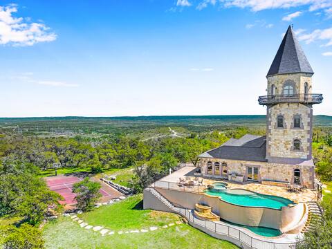 The Light House I Pool, Hot tub, Views on 2001